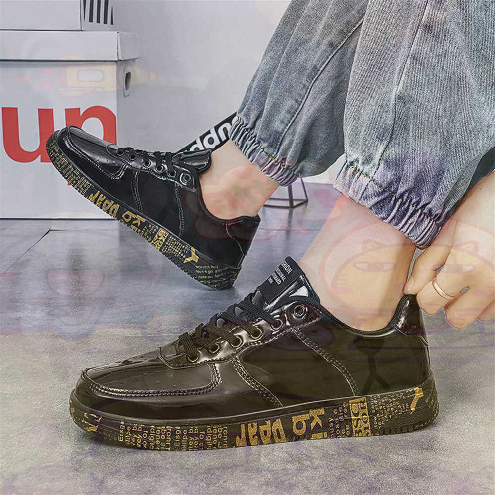 Round Foot Size 45 Sneakers Wh - Outdoor Sport Use Class 리뷰 및 가격